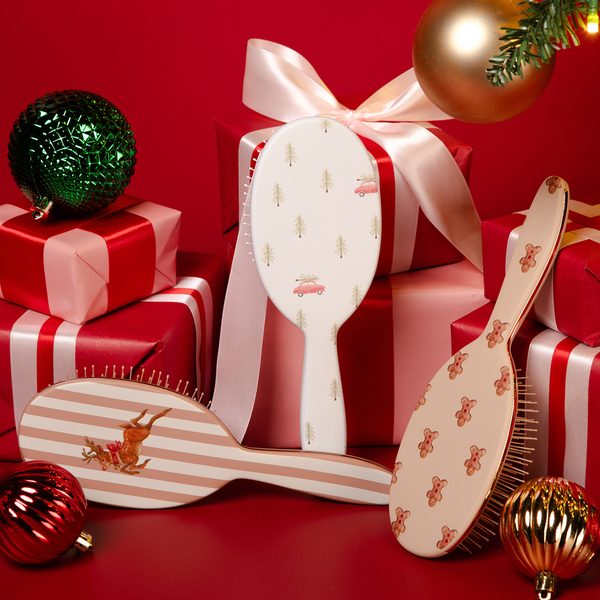 Tři kartáče kolekce Holly Days mezi dárky