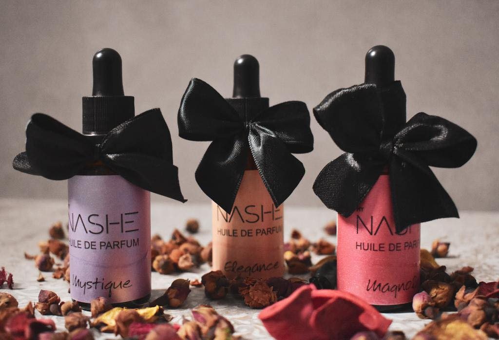 Parfémové oleje Nashe Mystique, Elegance a Magnolia vedle sebe